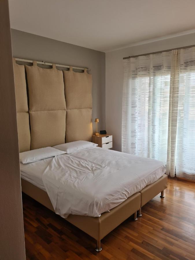 Bed & Breakfast Rezzonico バッサーノ・デル・グラッパ エクステリア 写真