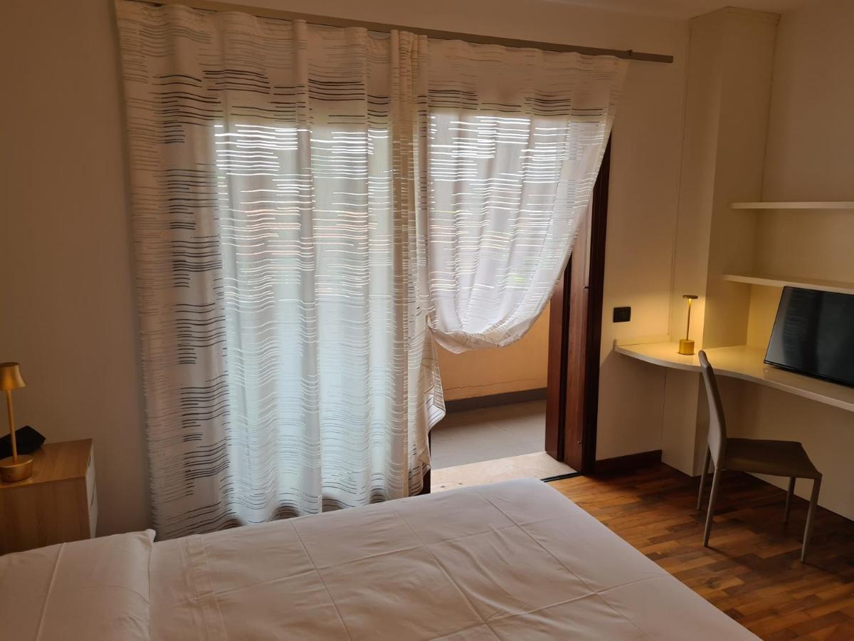 Bed & Breakfast Rezzonico バッサーノ・デル・グラッパ エクステリア 写真